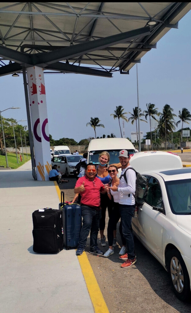 ACAPULCO Airport Shuttle Service 6