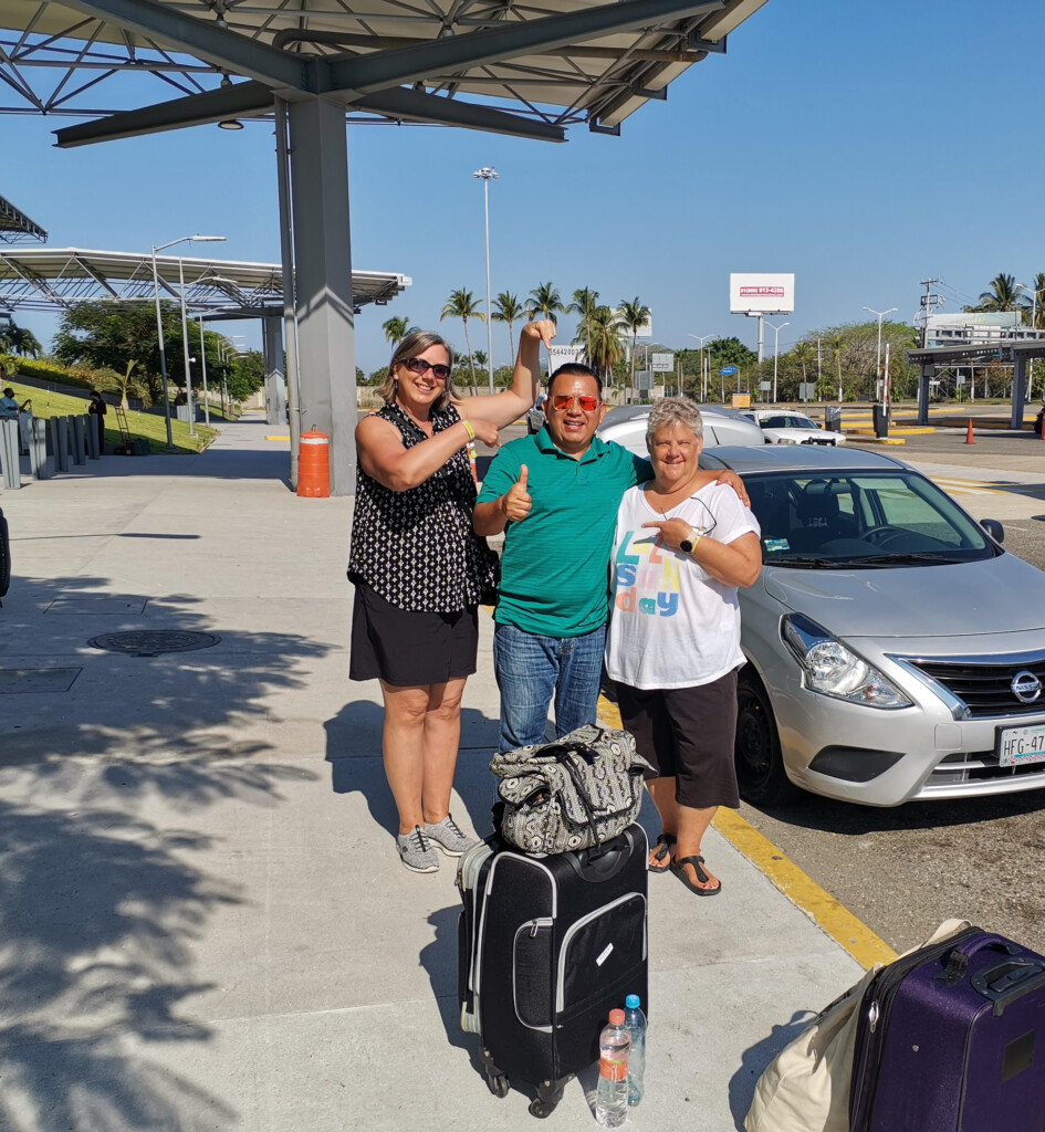 ACAPULCO Airport Shuttle Service 7