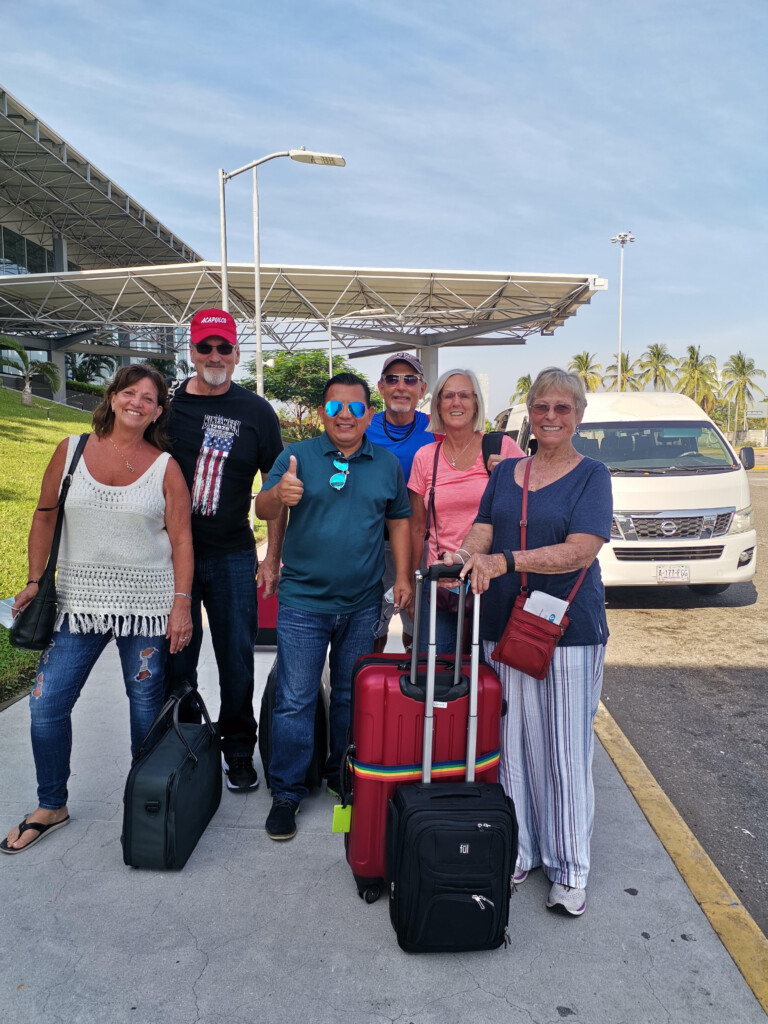 ACAPULCO Airport Shuttle Service 8